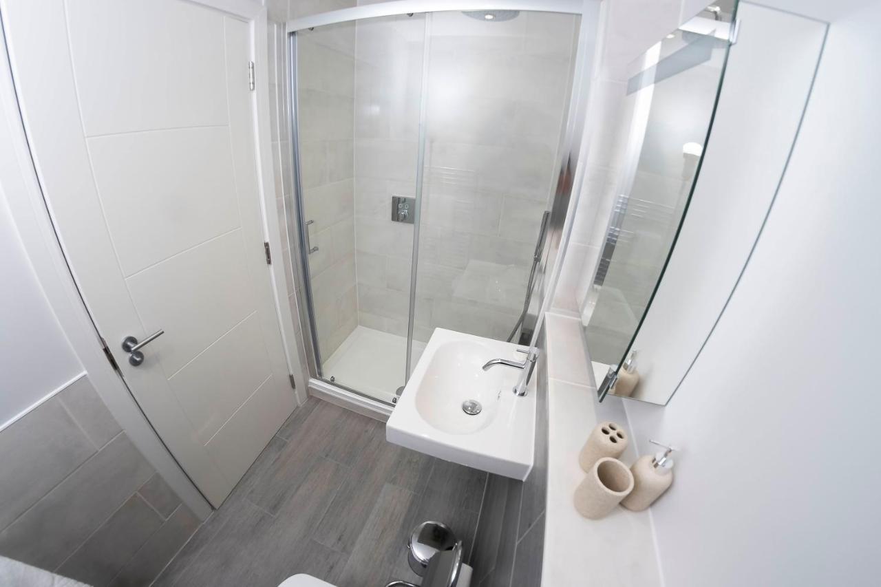 7 Putsborough - Luxury Apartment At Byron Woolacombe, Only 4 Minute Walk To Woolacombe Beach! Extérieur photo